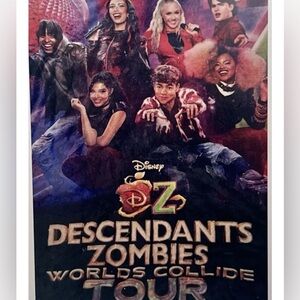 Disney Descendants Worlds Collide Tour VIP Blanket Zombies NEW 48” X 62” Soft